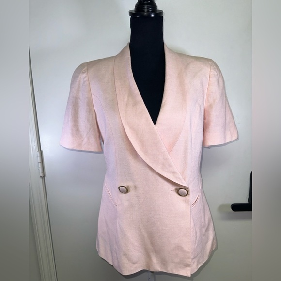 Petite Sophisticate Jackets & Blazers - VINTAGE EUC Pink Women's Blazer